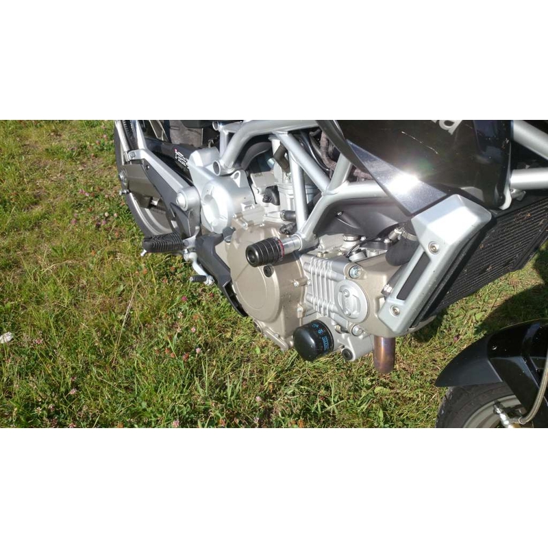 Aprilia Mana 800 Pijl