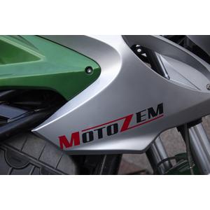 MotoZem logosticker zwart
