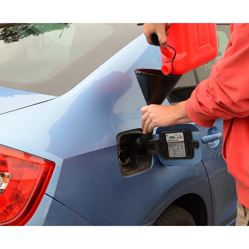 Trychtýř se sítkem a s nálevkou