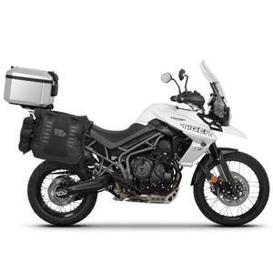 Complete set of SHAD TERRA TR40 adventure saddlebags and SHAD TERRA aluminium 55L topcase, including mounting kit SHAD TRIUMPH Tiger 800