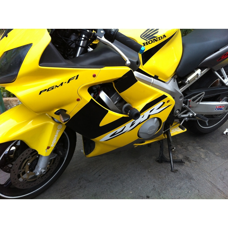 Honda CBR 600F (99-07) ZONDER KAPOTAANPASSING Gatling