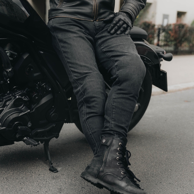 Motorjeans Rebelhorn Nomad TP zwart gewassen uitverkoop