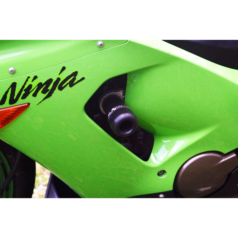 Kawasaki ZX-6R (05-06) met klassieke kuipmodificatie