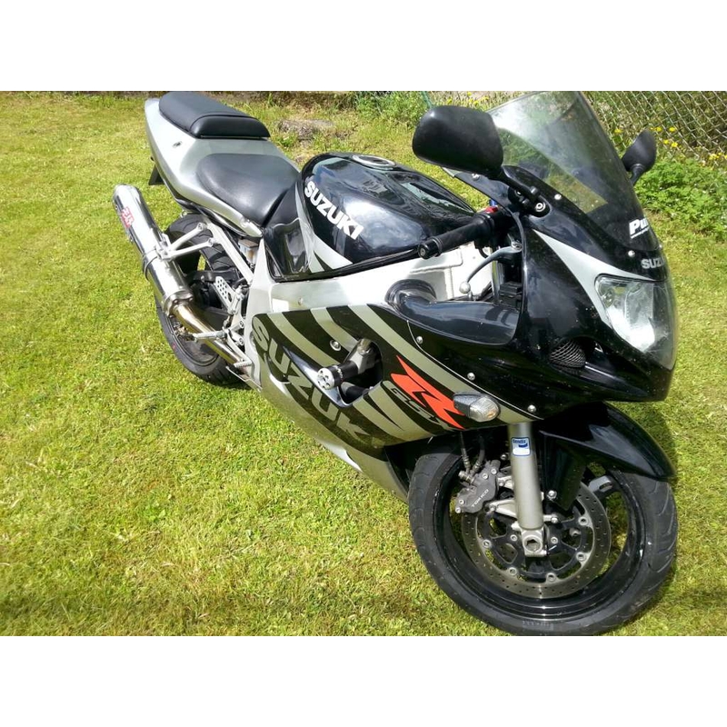 Suzuki GSX-R 750 (00-03) met Arrow kuipmodificatie