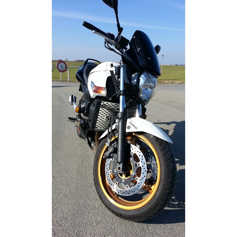 Suzuki GSR 600 enkel punt kit Pijl