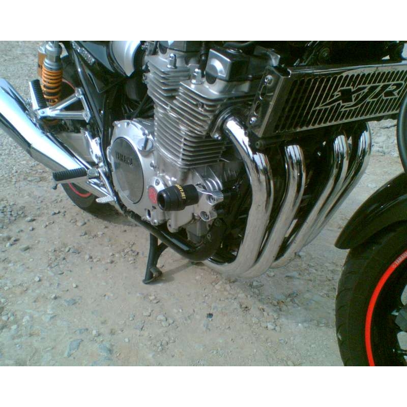 Yamaha XJR 1300 Pijl