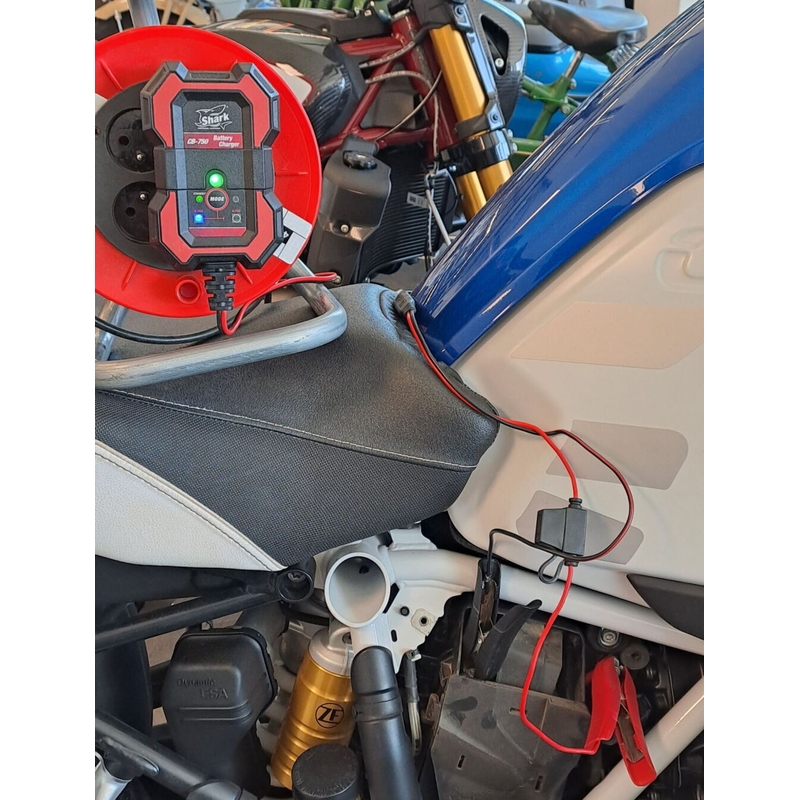 Slimme oplader SHARK CB-750
