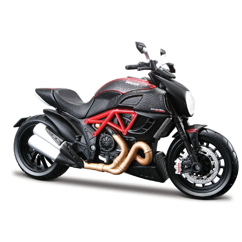 Model van Maisto Ducati Diavel Carbon 1:12