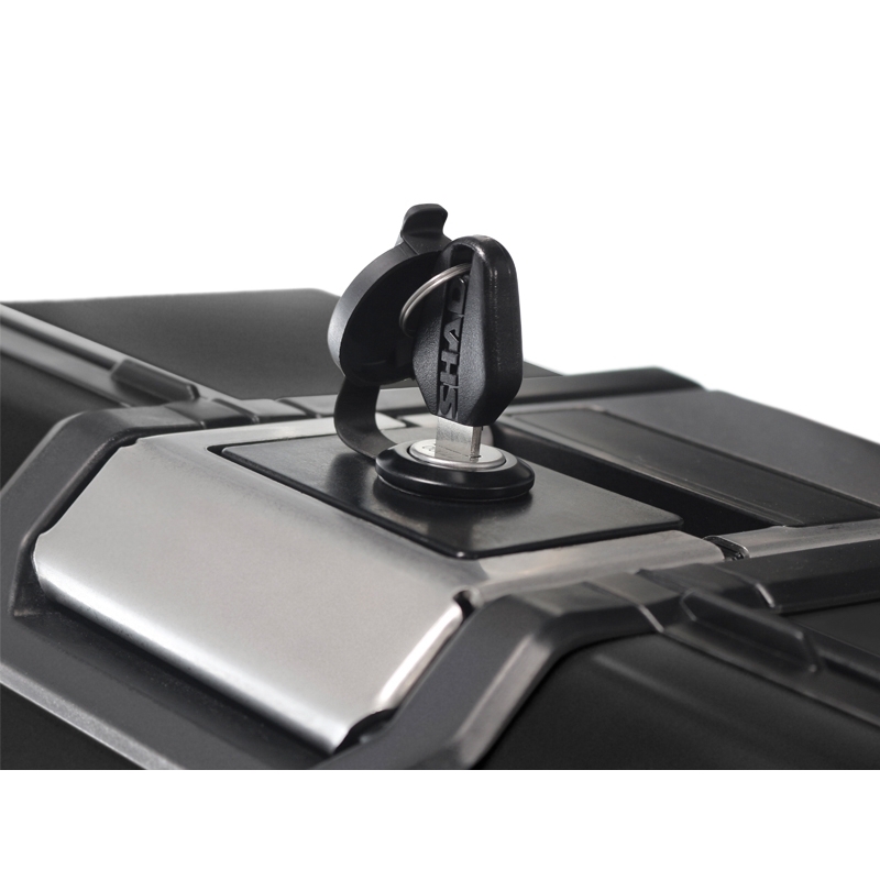 Kompletní sada černých hliníkových kufrů SHAD TERRA BLACK, 37L topcase   36L/47L boční kufry, včetně montážní sady a plotny SHAD HONDA CRF 1100 Africa Twin