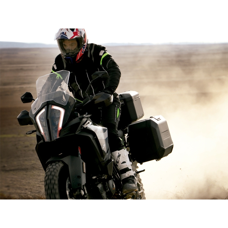 Kompletní sada černých hliníkových kufrů SHAD TERRA BLACK, 37L topcase   36L/47L boční kufry, včetně montážní sady a plotny SHAD HONDA CRF 1100 Africa Twin