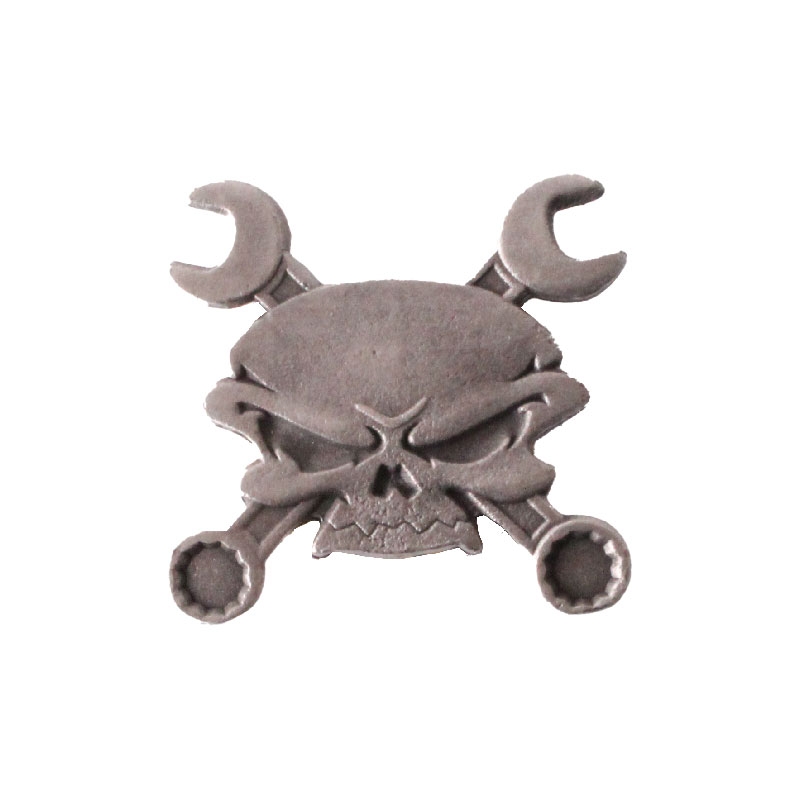 Schedelbadge met sleutels