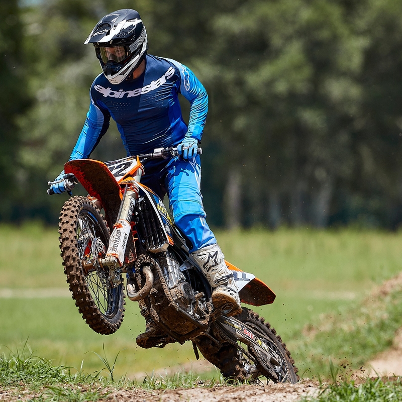 Alpinestars Supertech S-M10 Ampress motorcrosshelm mat zwart en wit