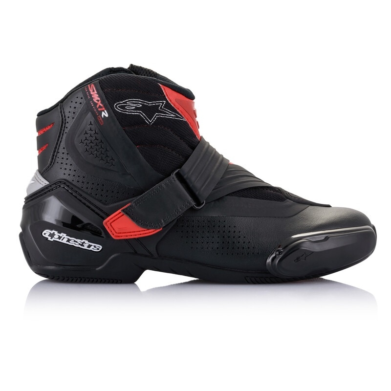 Alpinestars SMX-1 R zwarte en rode motorlaarzen met ventilatieopeningen