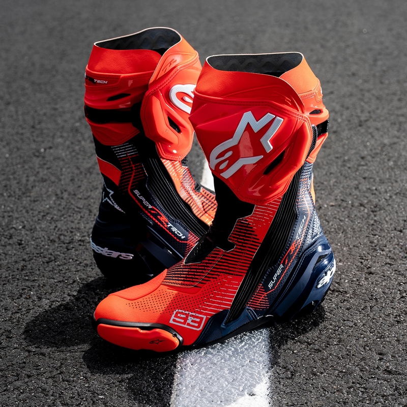 Alpinestars Supertech R Vented limited edition MM93 Marc Marquez fluor rood-blauw-zwarte motorlaarzen