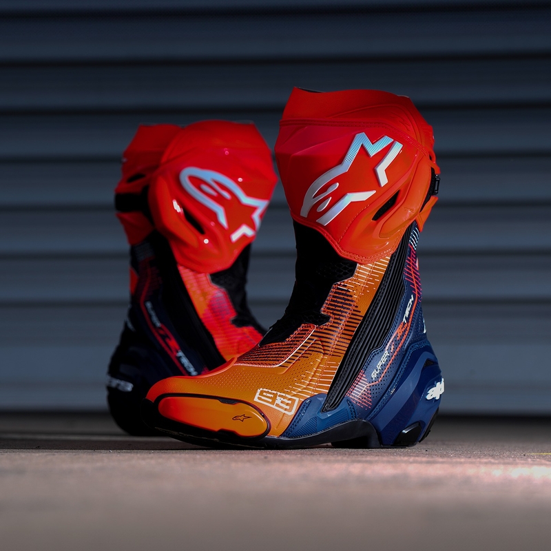 Alpinestars Supertech R Vented limited edition MM93 Marc Marquez fluor rood-blauw-zwarte motorlaarzen