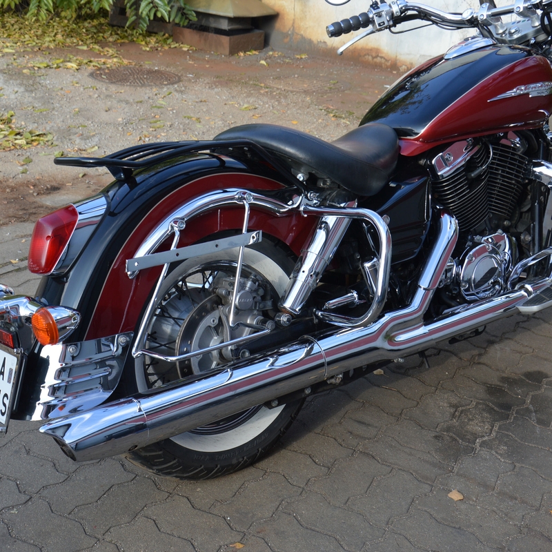 Steunframes voor fietstassen met rugleuning HONDA VT1100 C3 Aero chroom