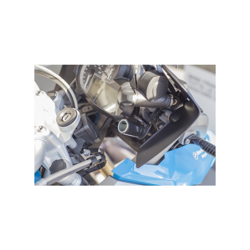 DIN-adapter van kleine moto-stopcontact naar auto-stopcontact