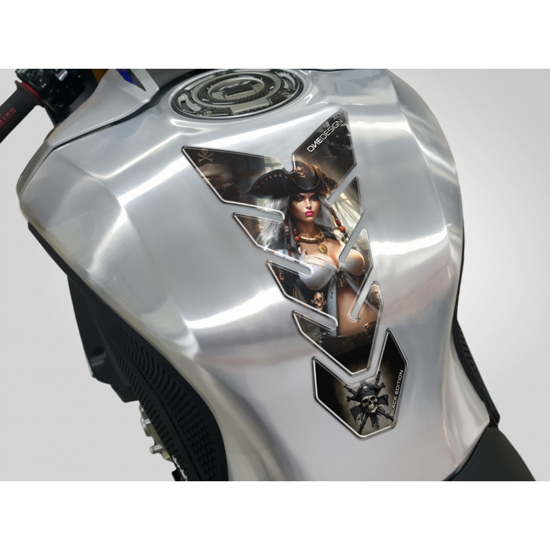 Brandstoftankdeksel Print Zwart - Lady Pirate