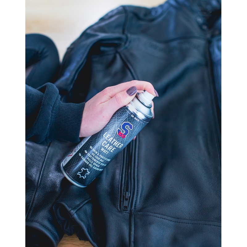 Bescherming en verzorging voor leer, suède en natuurlijke matte oppervlakken S100 300 ml