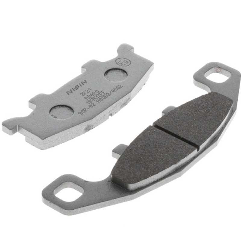 Remblokken NISSIN semi-metallische samenstelling M501-402 2 stuks.