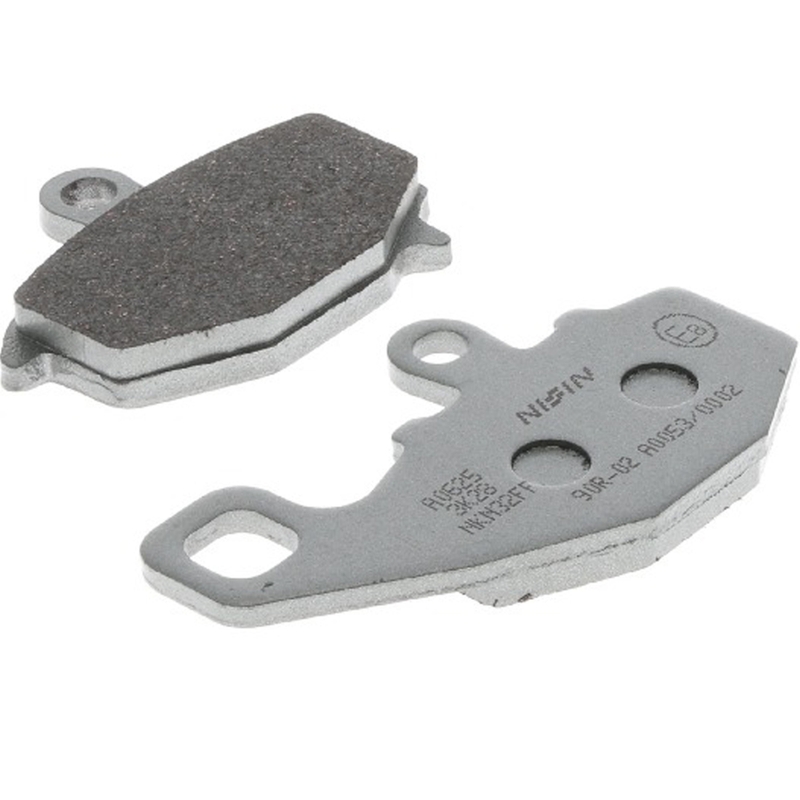 Remblokken NISSIN semi-metallische samenstelling M501-407 2 stuks.