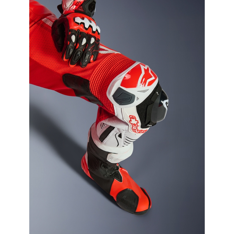 Alpinestars GP TECH V5 eendelig motorpak van leer in fluorescerend rood-rood-wit