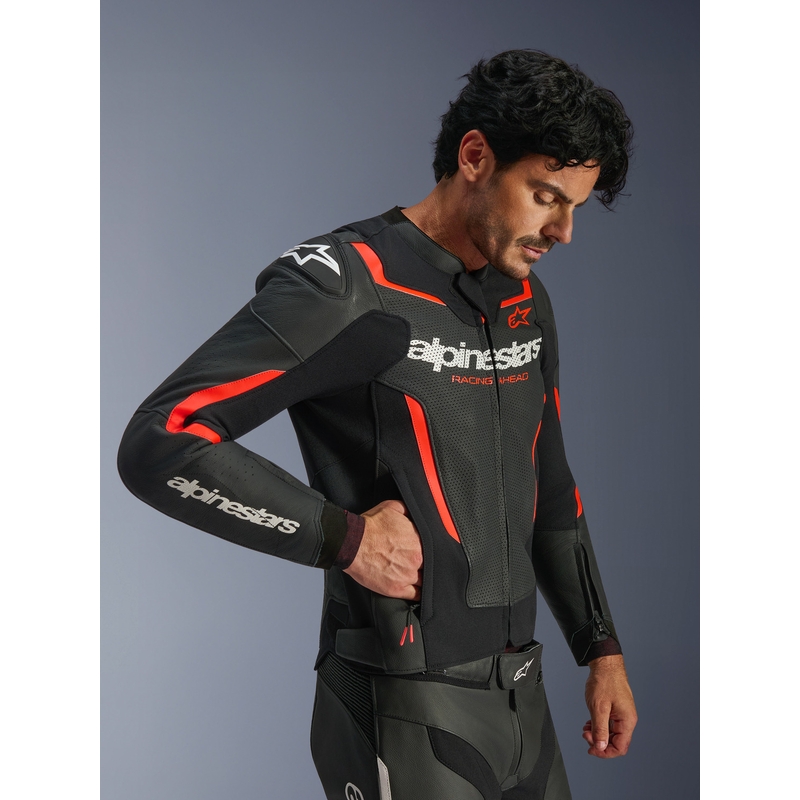 Alpinestars GP Force V2 Airflow leren motorjas in zwart-fluorescerend rood-wit