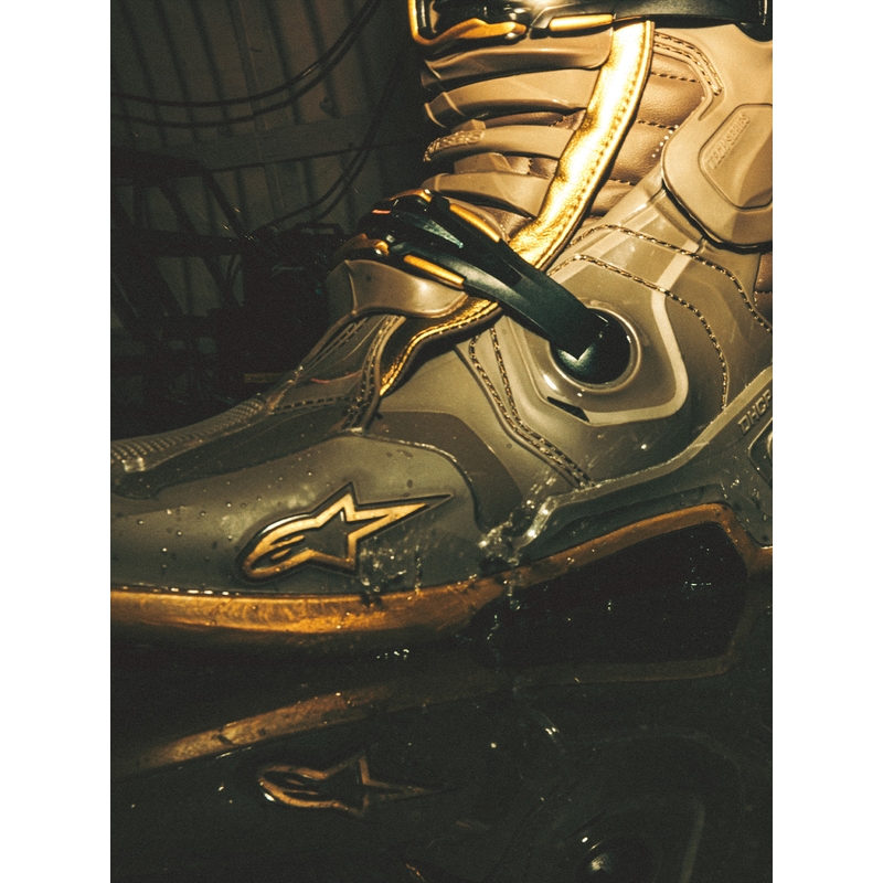 Alpinestars TECH 10 Limited Edition AIR GOLD Motorlaarzen Bruin Goud