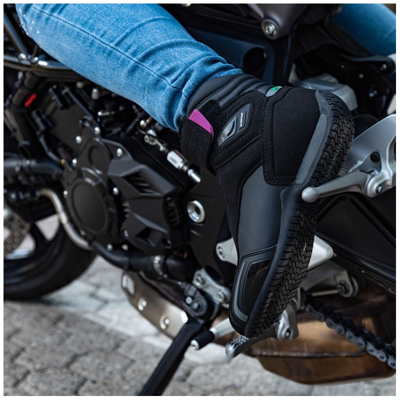 Dames Stylmartin Vector WP zwart met roze motorlaarzen